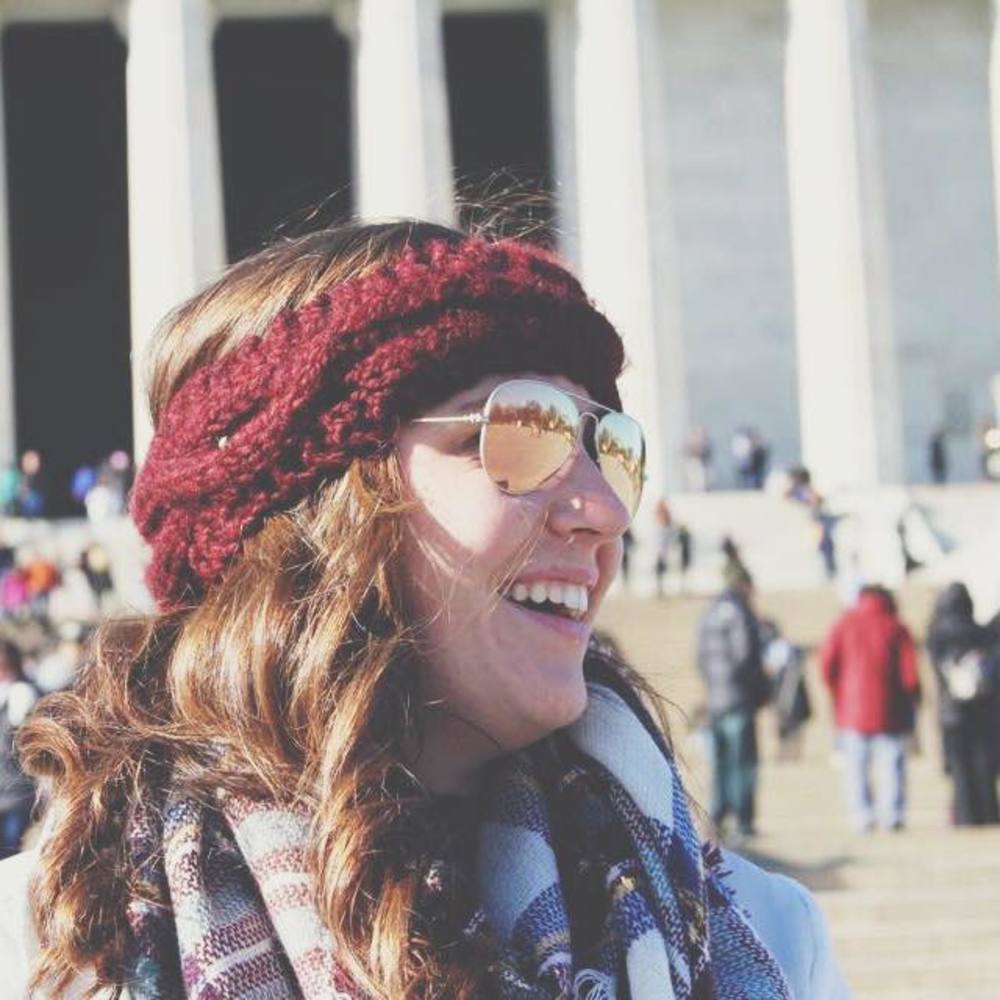 Meet your Posher, Caitlin